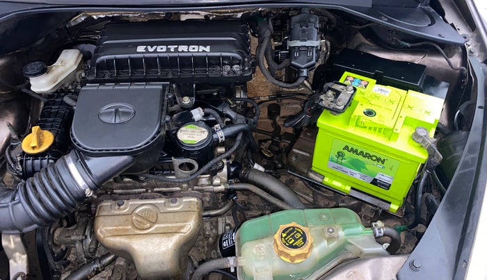 2016 Tata Tiago XT PETROL, Petrol, Manual, 99,935 km, Engine View - Left