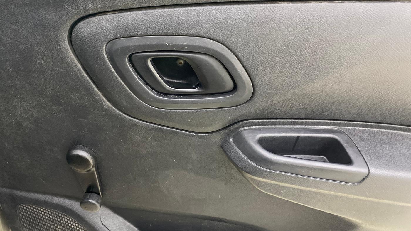 2021 Datsun Go A, Petrol, Manual, 77,229 km, Driver Side Door Panels Control