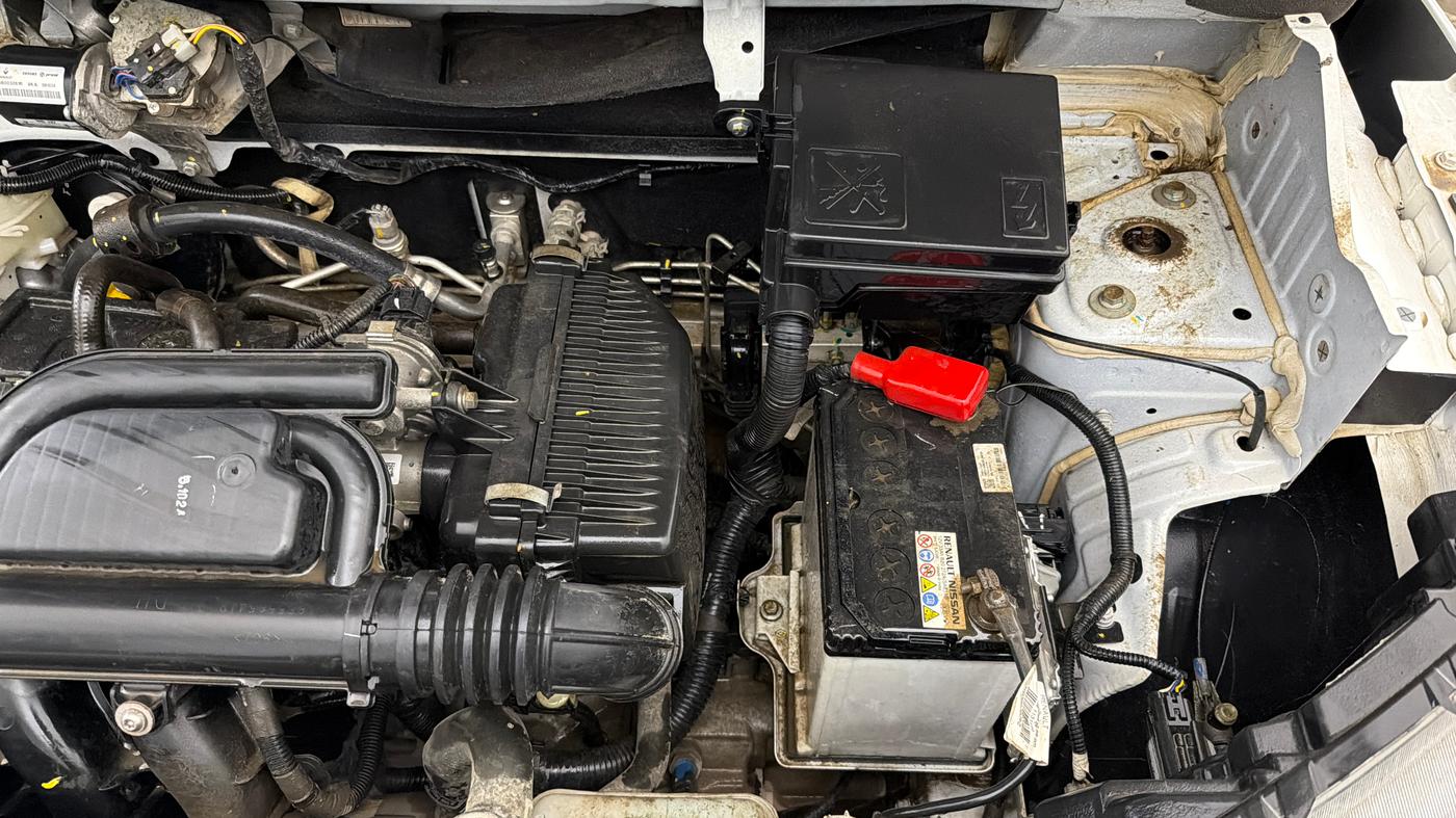 2024 Renault Kwid RXT 1.0, Petrol, Manual, 19,810 km, Engine View - Left