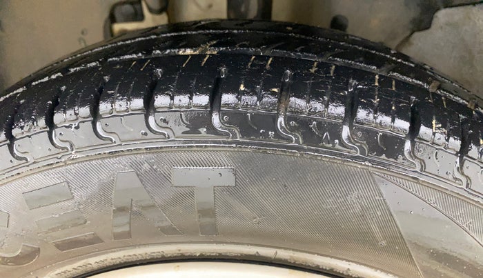 2018 Renault Kwid RXL, Petrol, Manual, 46,460 km, Left Front Tyre Tread