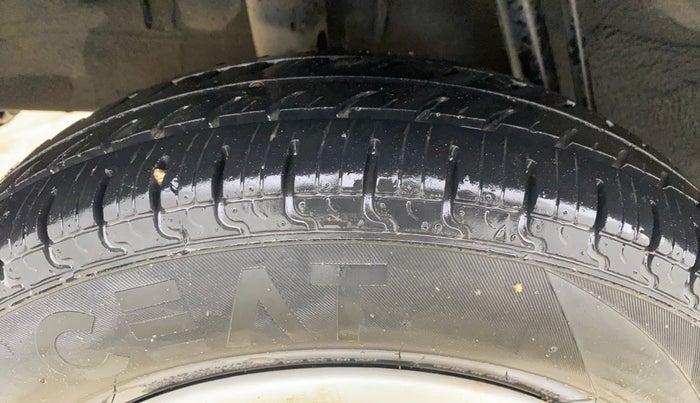 2018 Renault Kwid RXL, Petrol, Manual, 46,460 km, Right Rear Tyre Tread