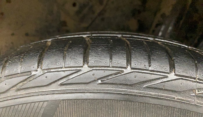 2019 Tata NEXON XZA PLUS PETROL, Petrol, Automatic, 40,422 km, Left Front Tyre Tread