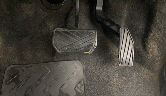 2017 Maruti Wagon R 1.0 VXI AMT, Petrol, Automatic, 38,386 km, Pedals