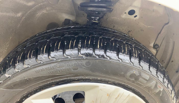 2017 Maruti Wagon R 1.0 VXI AMT, Petrol, Automatic, 38,386 km, Right Front Tyre Tread