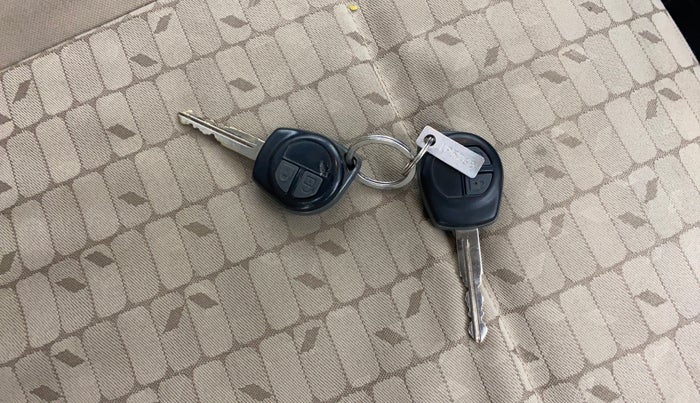 2017 Maruti Wagon R 1.0 VXI AMT, Petrol, Automatic, 38,386 km, Key Close Up