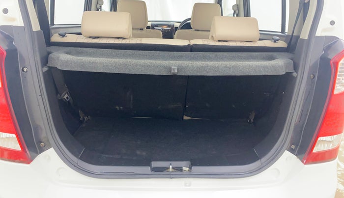 2017 Maruti Wagon R 1.0 VXI AMT, Petrol, Automatic, 38,386 km, Boot Inside