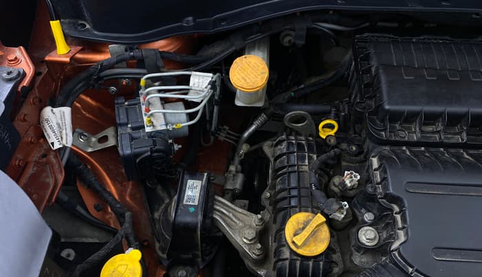 2022 Tata PUNCH CREATIVE AMT 1.2 RTN DUAL TONE, Petrol, Automatic, 20,806 km, Engine View - Right