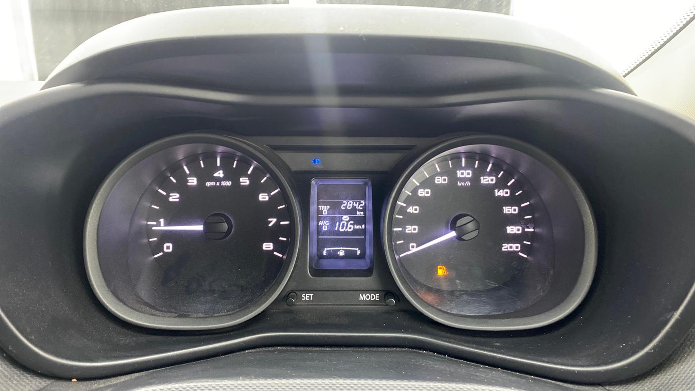 2018 Tata NEXON XM PETROL, Petrol, Manual, 42,094 km, Odometer Image