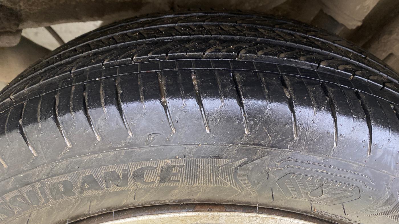 2018 Tata NEXON XM PETROL, Petrol, Manual, 42,094 km, Left Rear Tyre Tread