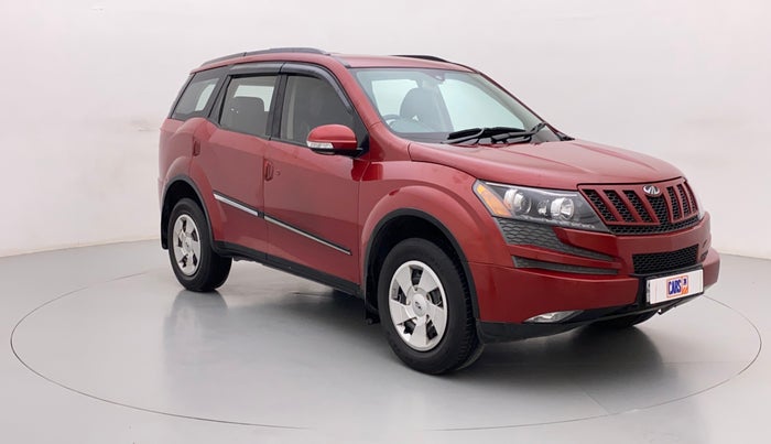 2015 Mahindra XUV500 W6, Diesel, Manual, 59,225 km, Right Front Diagonal