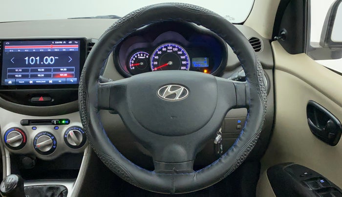 2015 Hyundai i10 MAGNA 1.1, Petrol, Manual, 56,626 km, Steering Wheel Close Up