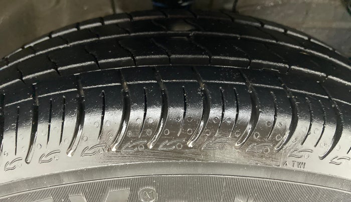 2021 Maruti S PRESSO VXI PLUS, Petrol, Manual, 3,626 km, Right Front Tyre Tread