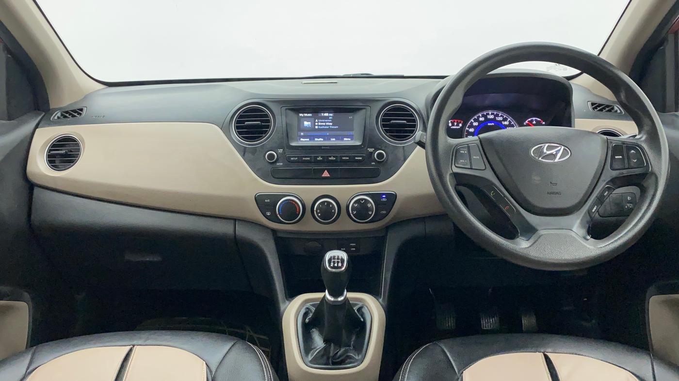 2017 Hyundai Grand i10 SPORTZ 1.2 KAPPA VTVT, Petrol, Manual, 50,114 km, Dashboard