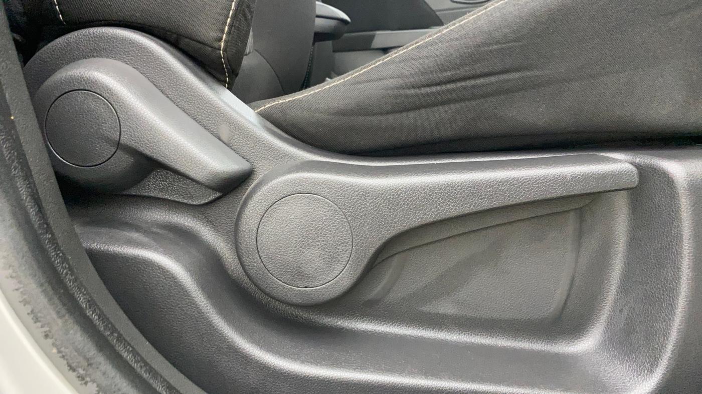 2019 Renault Captur RXE DIESEL, Diesel, Manual, 43,821 km, Driver Side Adjustment Panel