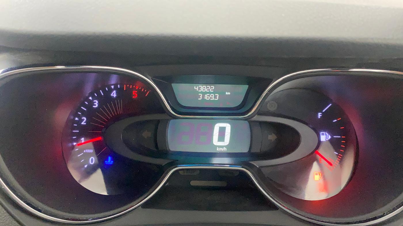 2019 Renault Captur RXE DIESEL, Diesel, Manual, 43,821 km, Odometer Image