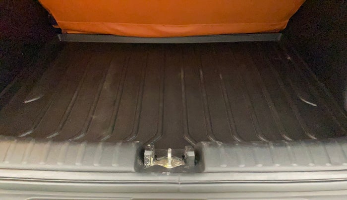 2022 KIA SONET HTX 1.5, Diesel, Manual, 25,062 km, Boot Inside