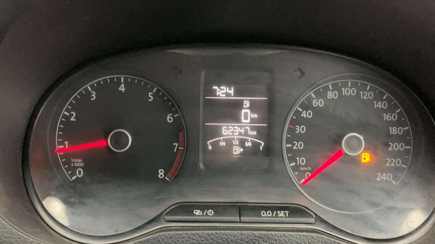 2016 Volkswagen Polo COMFORTLINE 1.2L, Petrol, Manual, 62,351 km, Odometer Image