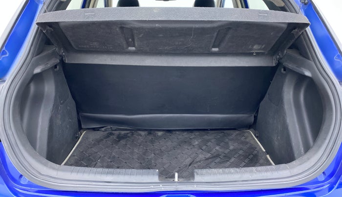 2016 Hyundai Elite i20 SPORTZ 1.2, Petrol, Manual, 84,338 km, Boot Inside View
