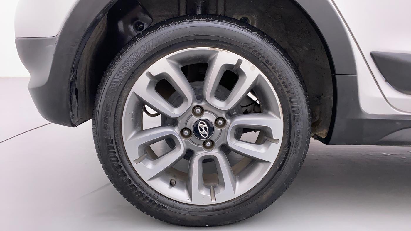2018 Hyundai i20 Active 1.2 SX, Petrol, Manual, 36,561 km, Right Rear Wheel