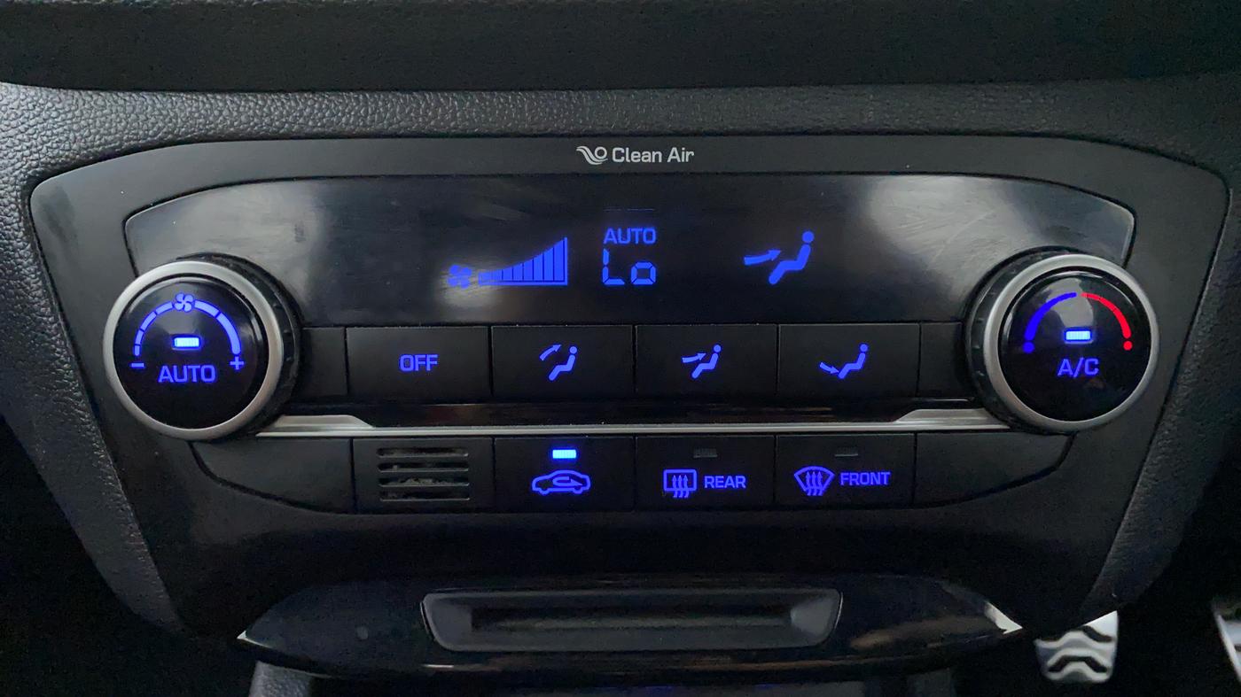 2018 Hyundai i20 Active 1.2 SX, Petrol, Manual, 36,561 km, Automatic Climate Control