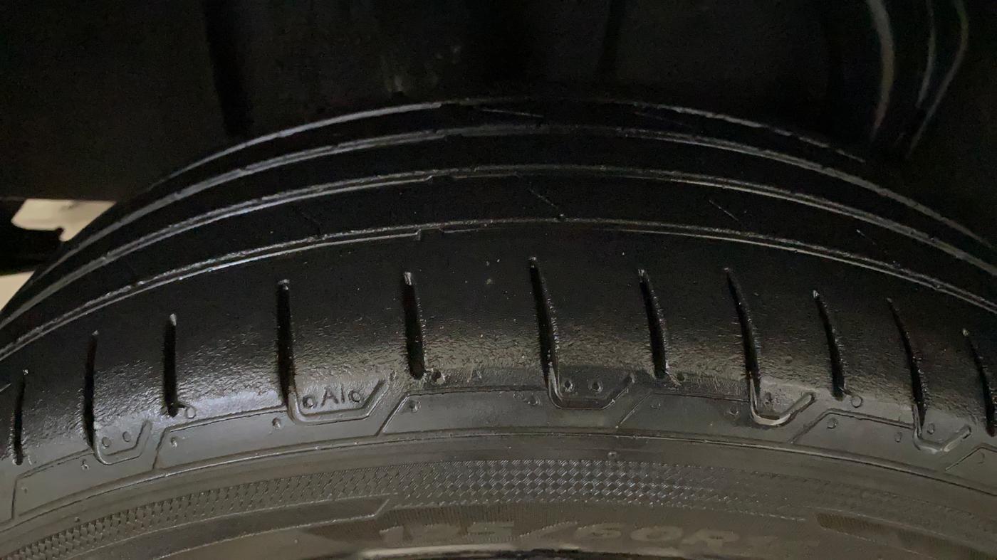 2023 Renault Kiger RXZ TURBO CVT, Petrol, Automatic, 94,104 km, Right Rear Tyre Tread