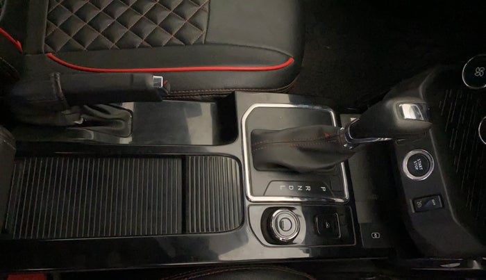 2023 Renault Kiger RXZ TURBO CVT, Petrol, Automatic, 94,333 km, Gear Lever