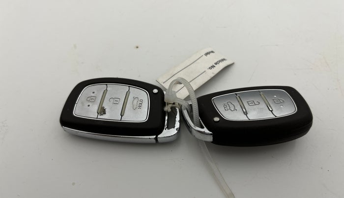 2014 Hyundai Grand i10 SPORTZ 1.2 KAPPA VTVT, Petrol, Manual, 87,418 km, Key Close Up