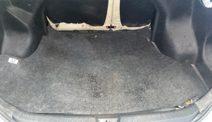 2018 Toyota YARIS J CVT, Petrol, Automatic, 75,891 km, Boot Inside