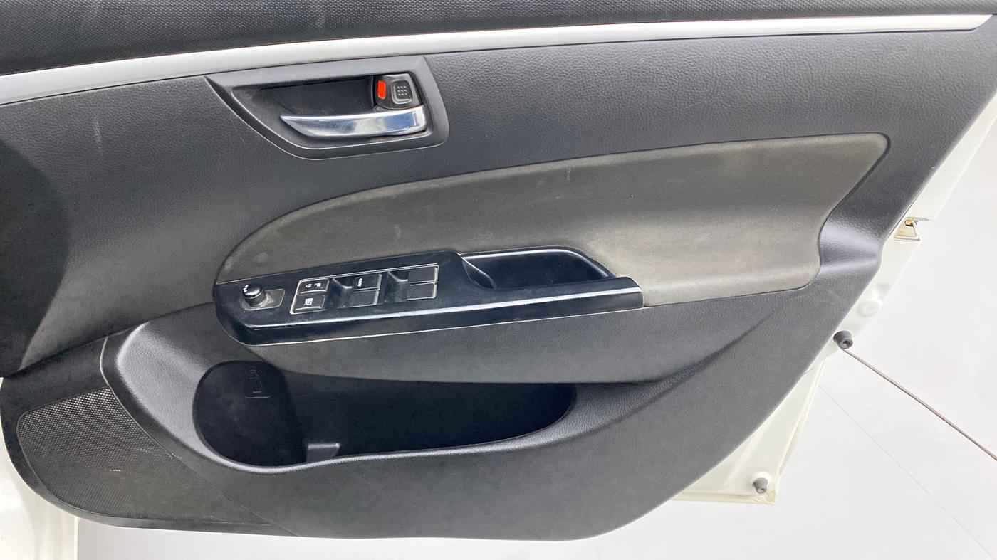 2012 Maruti Swift VDI, Diesel, Manual, 99,071 km, Driver Side Door Panels Control