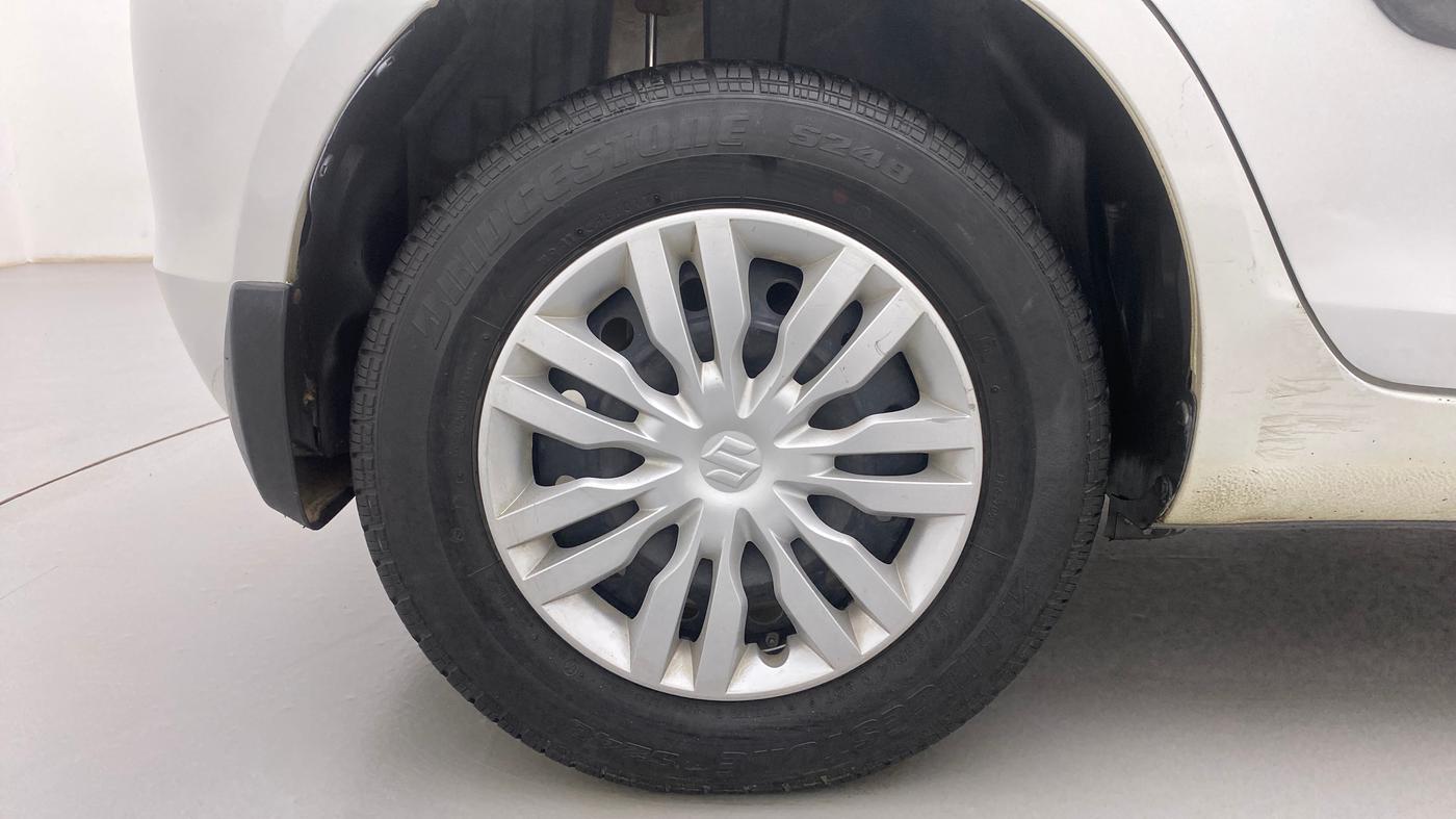 2012 Maruti Swift VDI, Diesel, Manual, 99,071 km, Right Rear Wheel