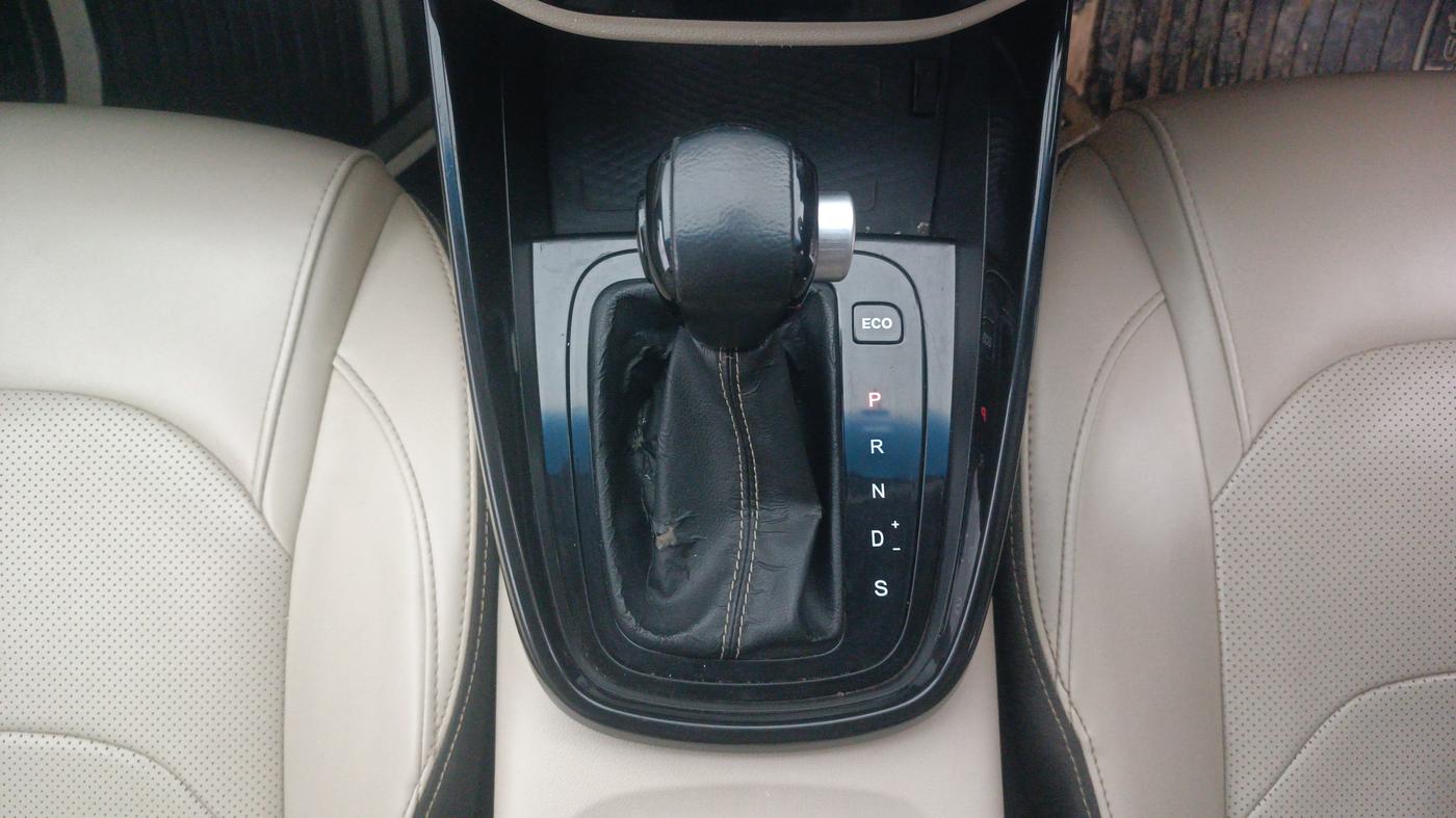 2021 MG HECTOR SHARP EX 1.5 PETROL CVT, Petrol, Automatic, 1,00,588 km, Gear Lever