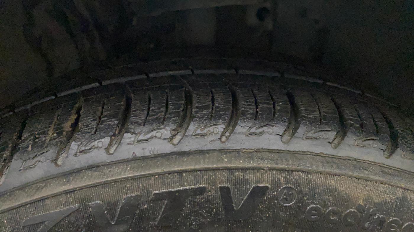 2021 Tata ALTROZ XZ I-TURBO PETROL, Petrol, Manual, 16,822 km, Left Front Tyre Tread