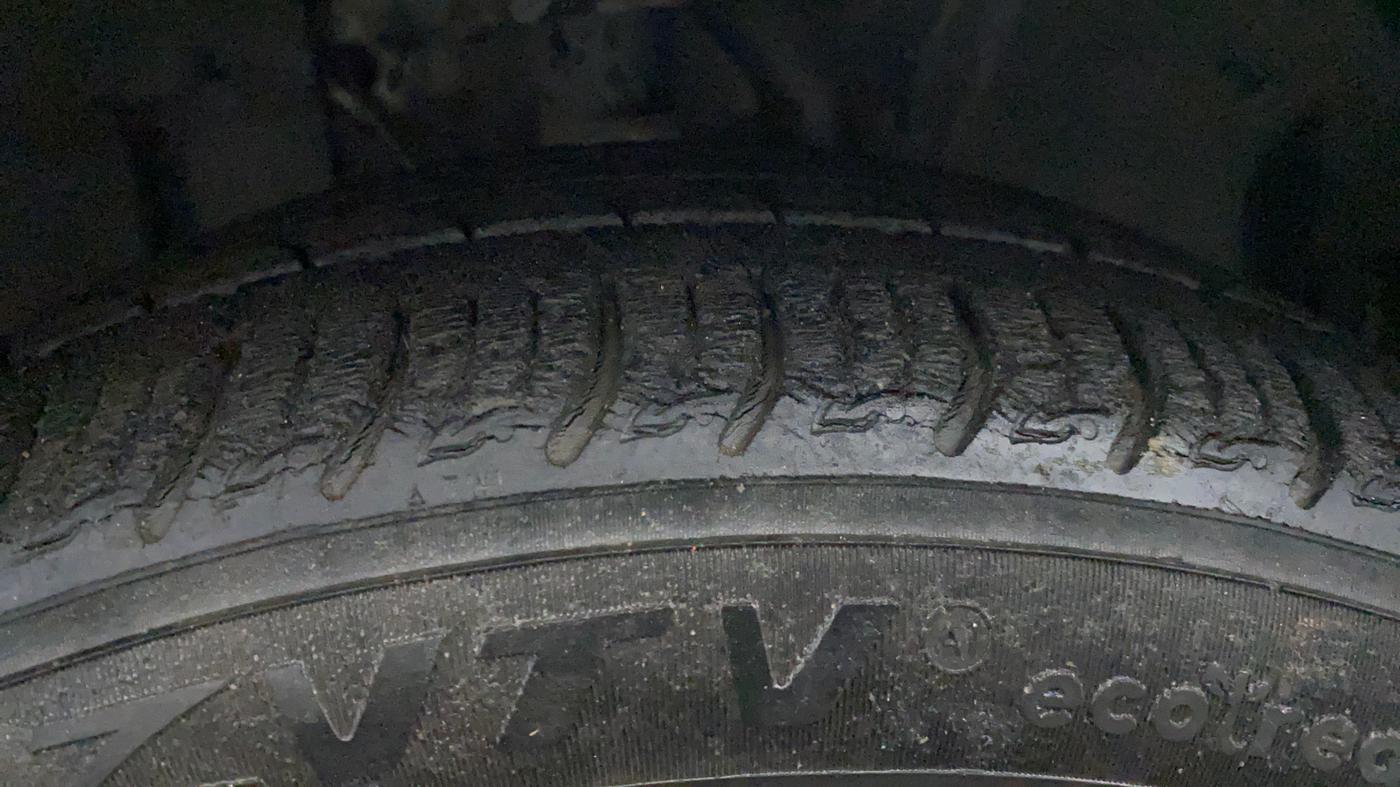 2021 Tata ALTROZ XZ I-TURBO PETROL, Petrol, Manual, 16,822 km, Right Front Tyre Tread