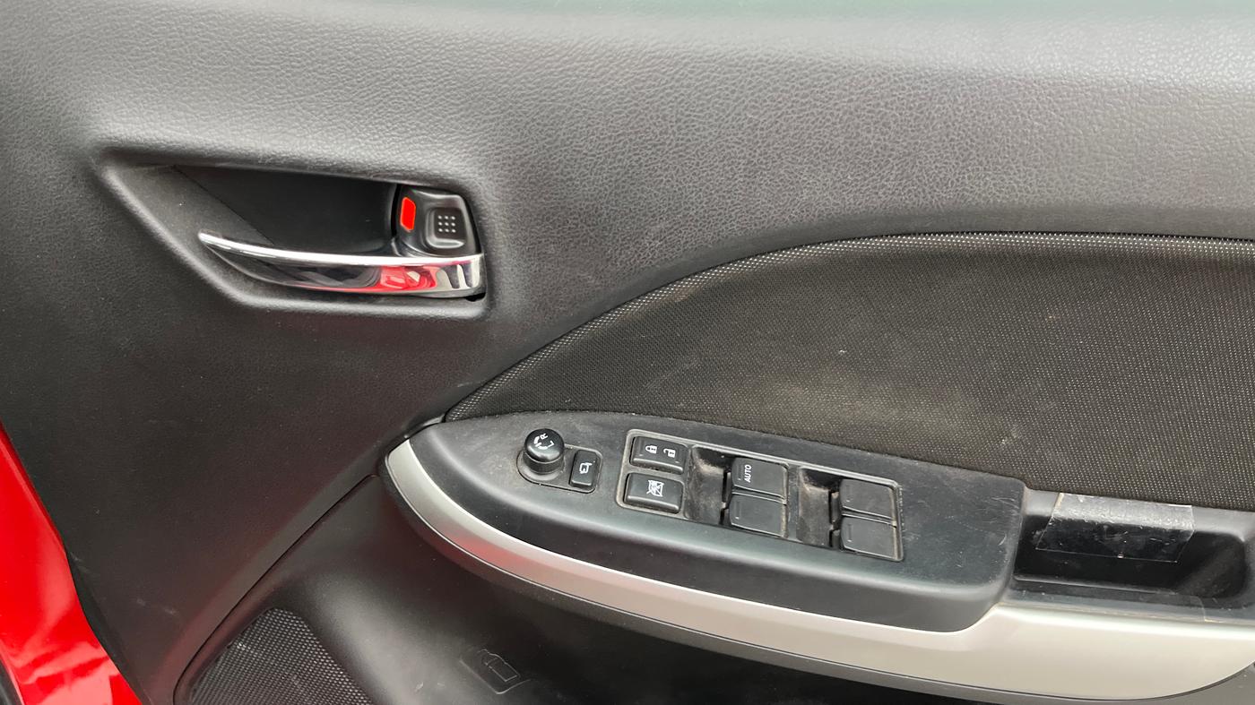2018 Maruti Baleno ALPHA CVT PETROL 1.2, Petrol, Automatic, 30,549 km, Driver Side Door Panels Control