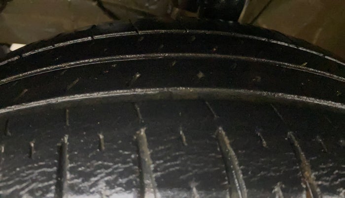 2018 Maruti Dzire ZXI, Petrol, Manual, 51,375 km, Left Front Tyre Tread