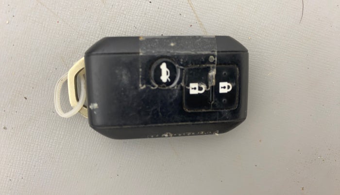 2018 Maruti Dzire ZXI, Petrol, Manual, 51,375 km, Key Close Up