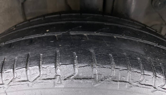 2017 Hyundai Elite i20 ASTA 1.2, Petrol, Manual, 52,610 km, Left Rear Tyre Tread