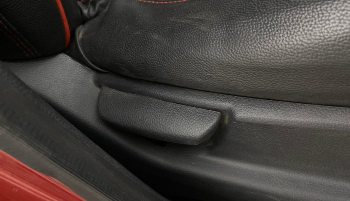 2013 Hyundai Eon D-LITE+, Petrol, Manual, 70,244 km, Driver Side Adjustment Panel