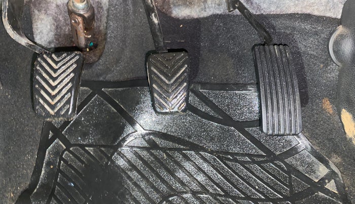 2013 Hyundai Eon D-LITE+, Petrol, Manual, 70,244 km, Pedals