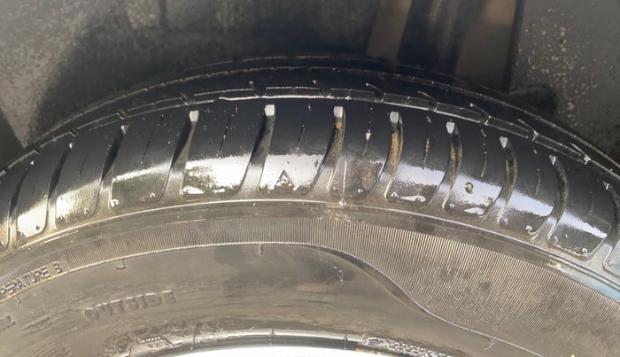 2018 Maruti Dzire VXI, Petrol, Manual, 61,603 km, Left Rear Tyre Tread