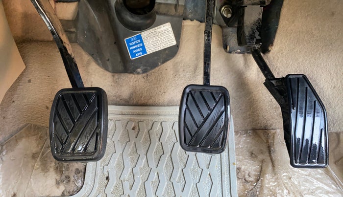 2018 Maruti Dzire VXI, Petrol, Manual, 61,603 km, Pedals