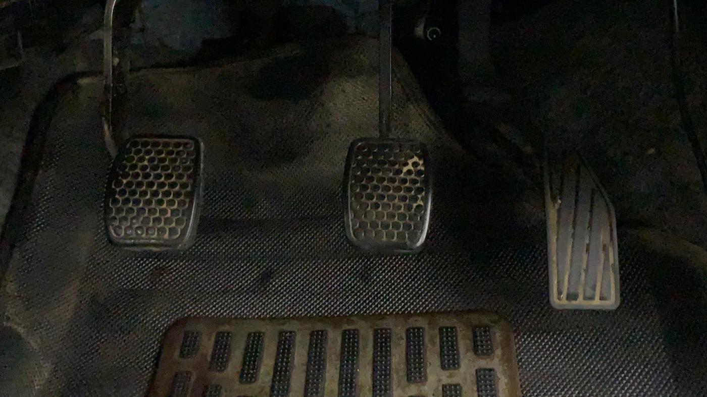 2018 Maruti Alto 800 LXI, Petrol, Manual, 9,332 km, Pedals