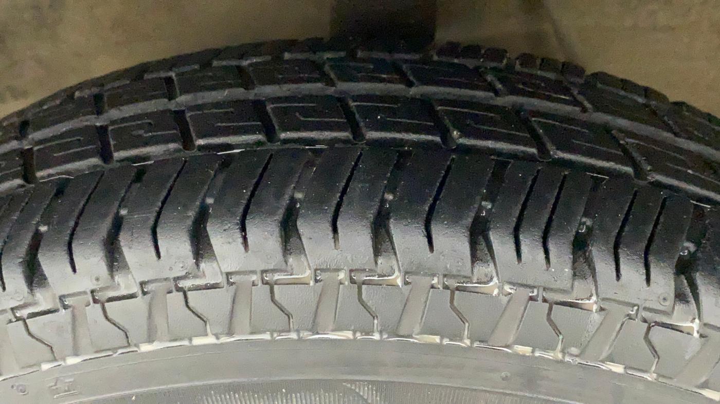 2018 Maruti Alto 800 LXI, Petrol, Manual, 9,332 km, Left Front Tyre Tread