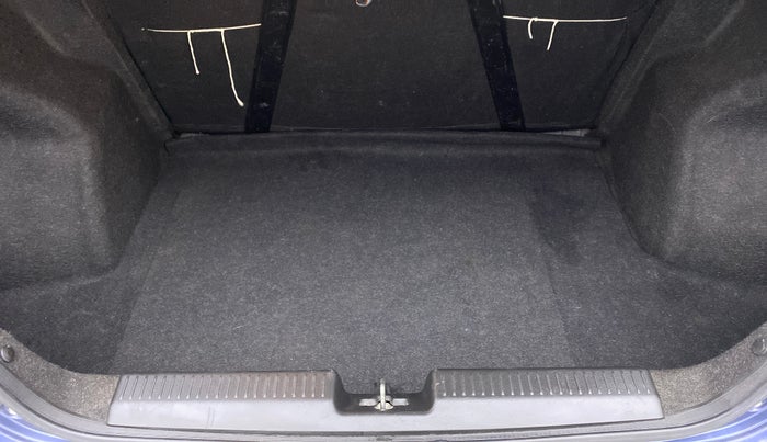 2018 Maruti Dzire VXI AMT, Petrol, Automatic, 62,699 km, Boot Inside