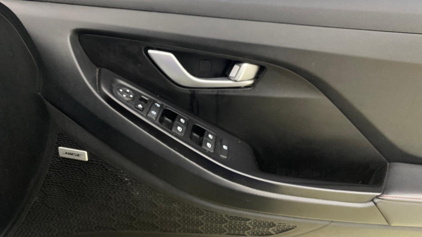 2021 Hyundai Creta SX (O) 1.4 TURBO DCT, Petrol, Automatic, 1,01,108 km, Driver Side Door Panels Control