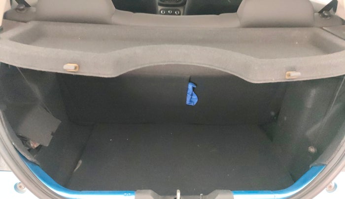 2016 Tata Tiago XZ PETROL, Petrol, Manual, 19,088 km, Boot Inside