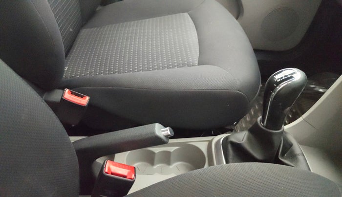 2016 Tata Tiago XZ PETROL, Petrol, Manual, 19,088 km, Gear Lever
