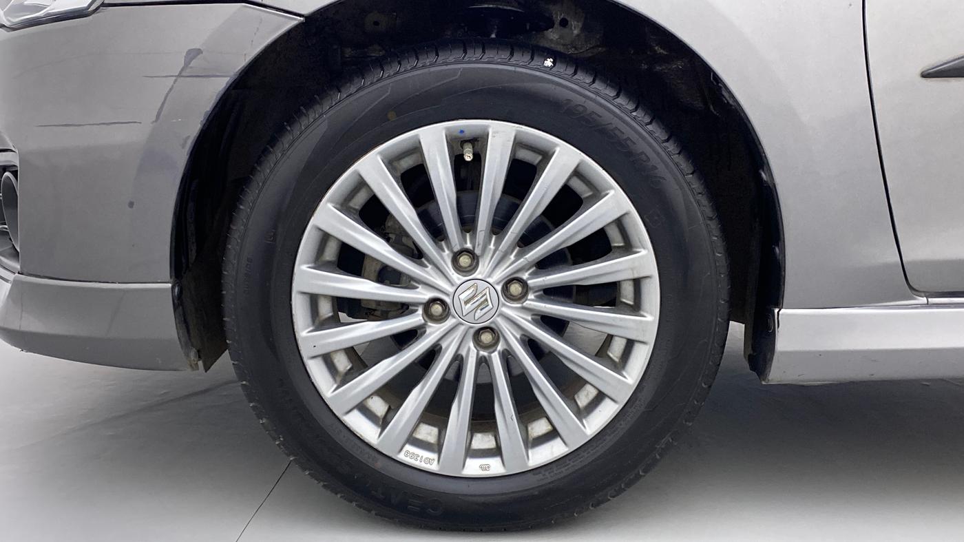 2018 Maruti Ciaz 1.4 S, Petrol, Manual, 62,849 km, Left Front Wheel