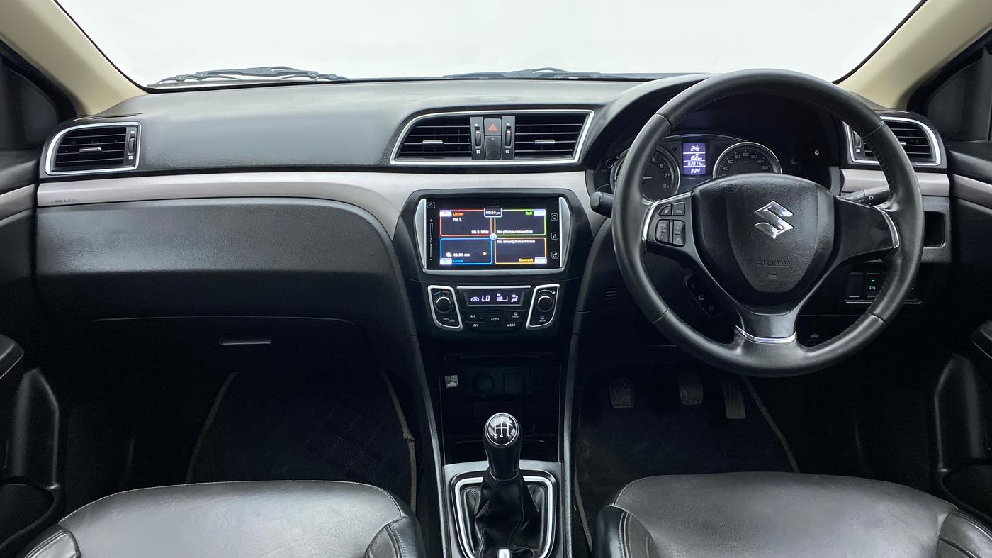 2018 Maruti Ciaz 1.4 S, Petrol, Manual, 62,849 km, Dashboard