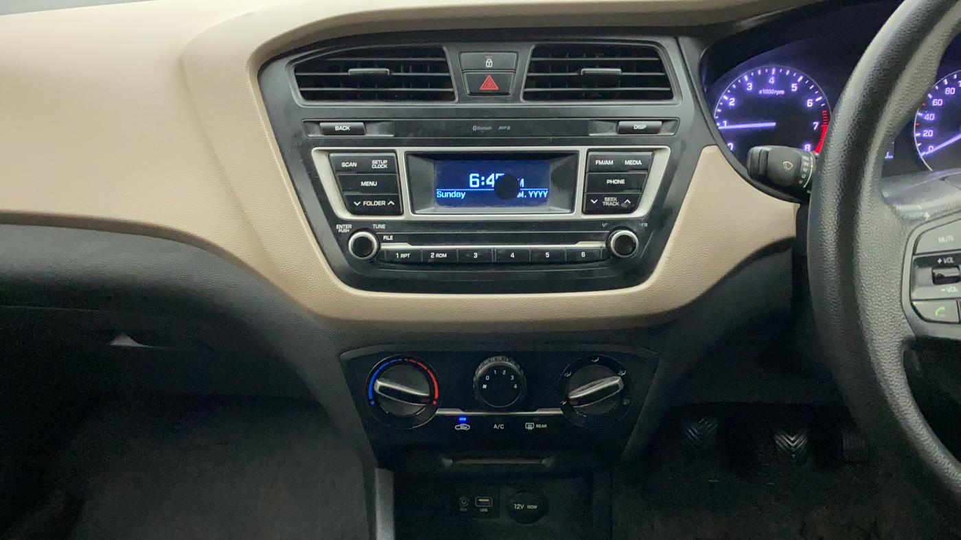 2017 Hyundai Elite i20 SPORTZ 1.2, Petrol, Manual, 64,237 km, Air Conditioner